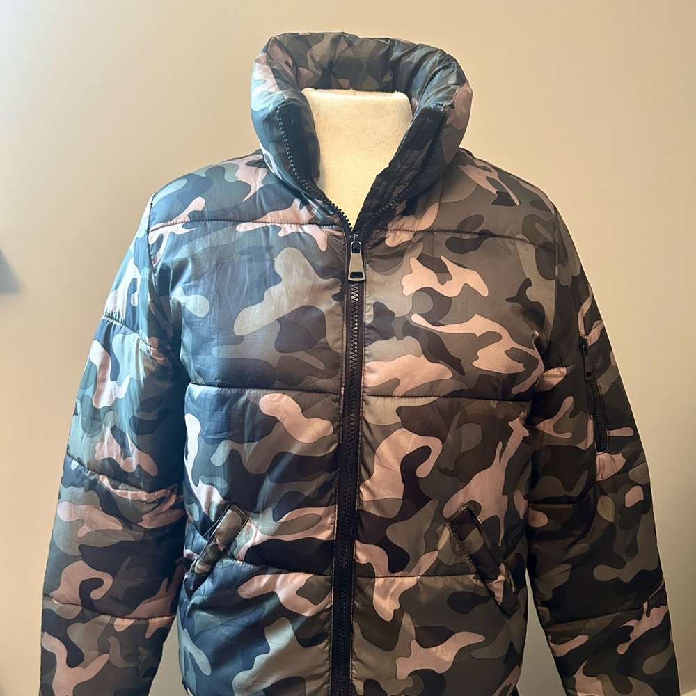 Fashion Nova Camo Puffer Jacket NWOT